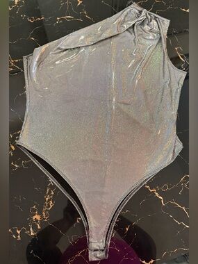 Pre-Loved Holographic One-Shoulder Bodysuit - Shimmer Silver